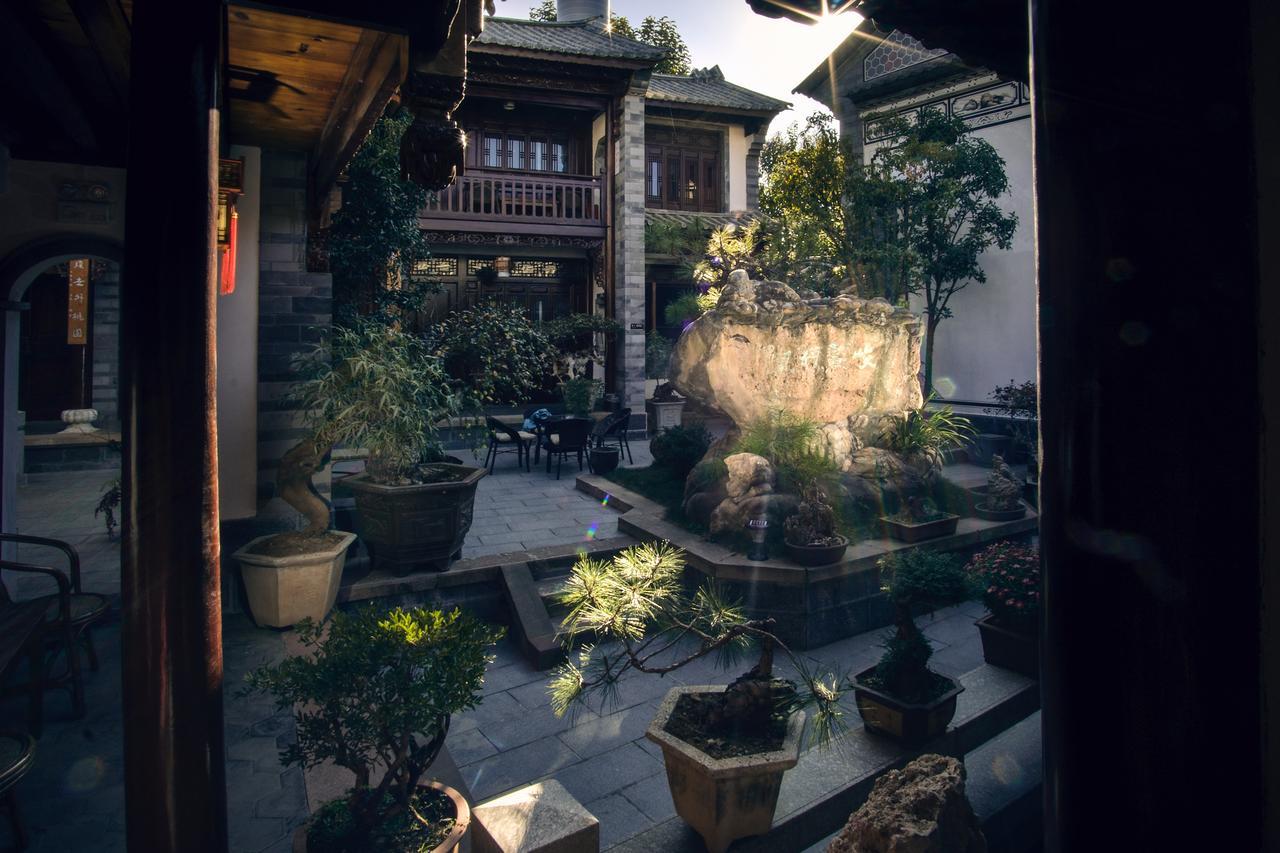 Shaxi Aoding Courtyard Bed & Breakfast Jianchuan ภายนอก รูปภาพ
